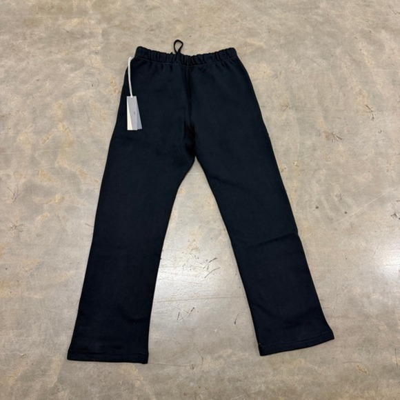 Fear of God Essentials SS22 'Stretch Limo' Relaxed Sweatpants Size M - Picture 4 of 8